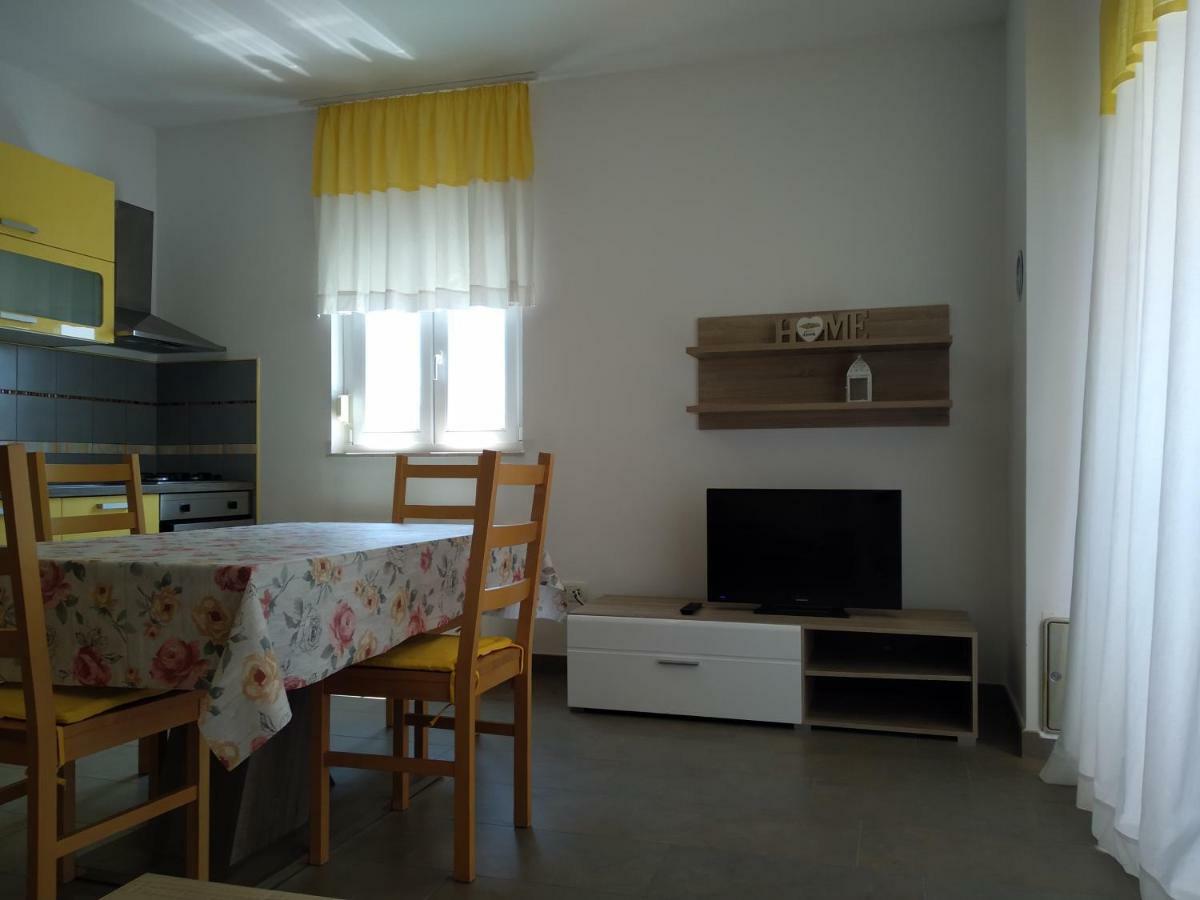 Apartments Palit Rab Town Dış mekan fotoğraf