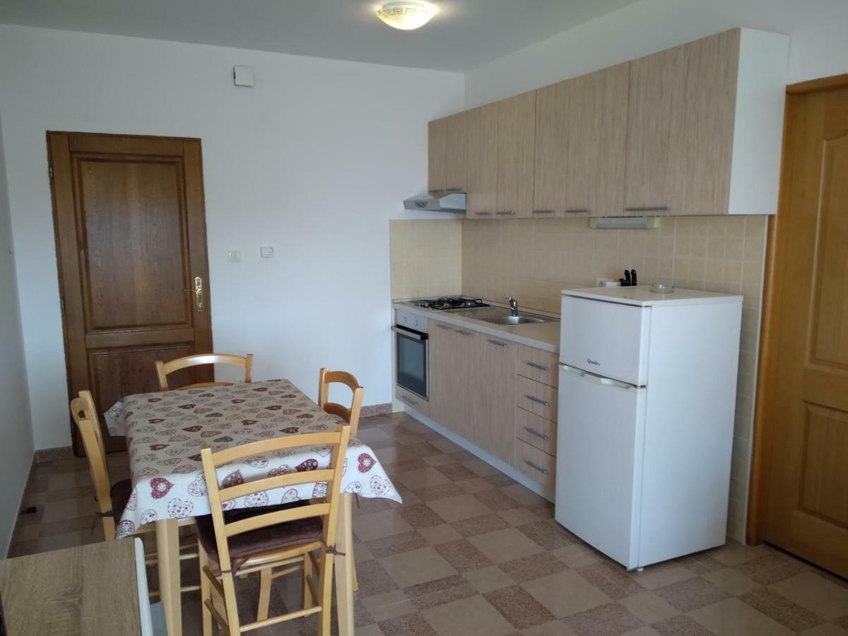 Apartments Palit Rab Town Dış mekan fotoğraf